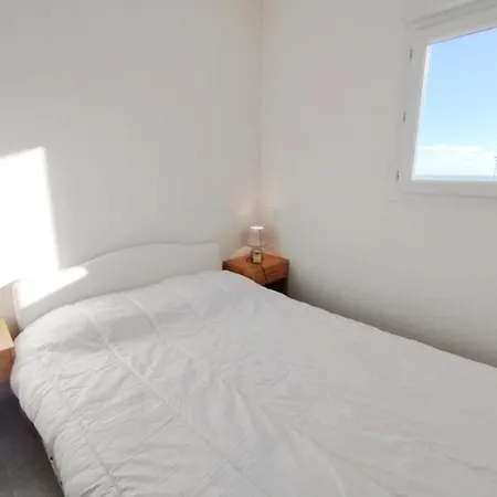 T2 Mezzanine - Front De - Parking Prive - 4 Personnes - St-pierre-la-mer - Fr-1-795-51 Apartamento Fleury (Aude)